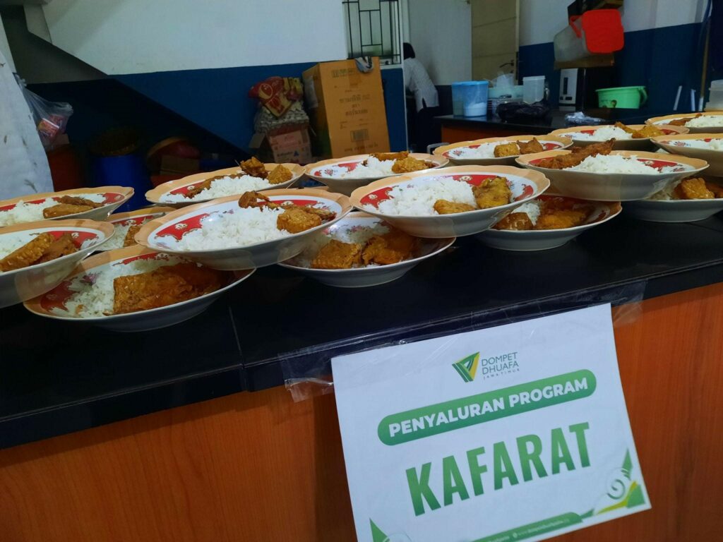Dompet Dhuafa Jawa Timur Salurkan Fidyah